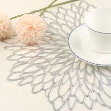 Placemat 1Pc 38Cm Flower Fine Linear Pattern Cut-Out