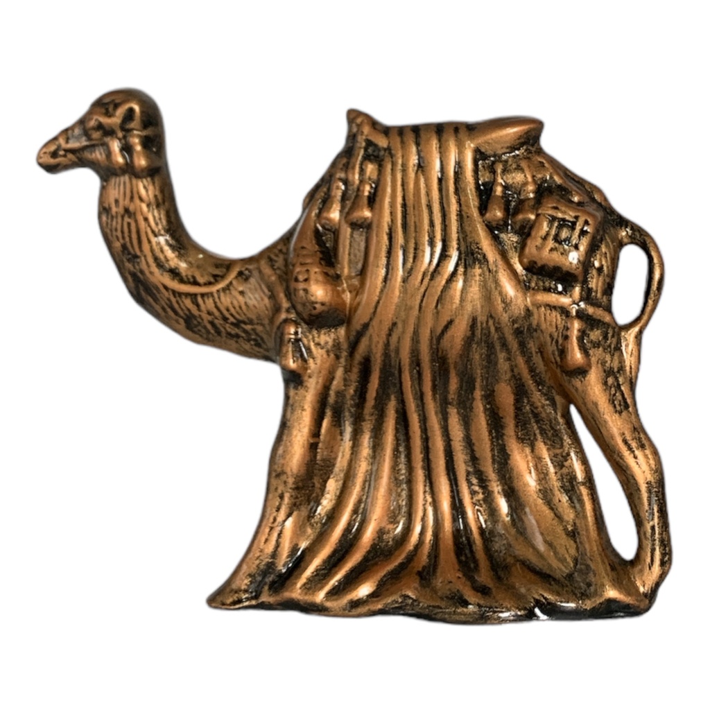 Decor Ornament 22x26x8cm Walking Camel-Metallic