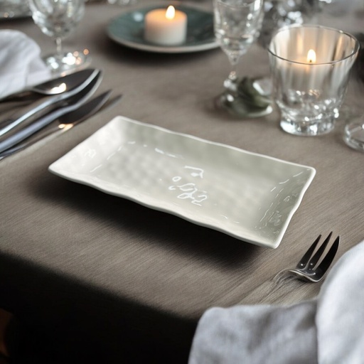 [AD26274] Platter 30x16x3cm Hammered Porcelain - SWF